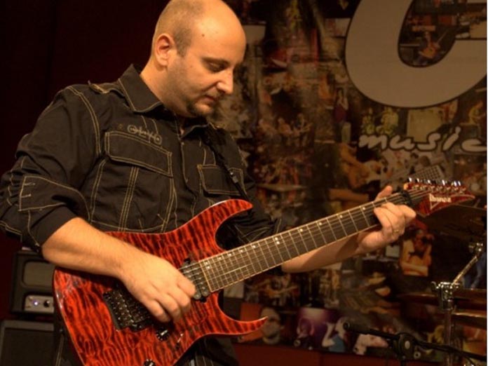 Marco Sfogli e o seu Rock Progressivo Instrumental